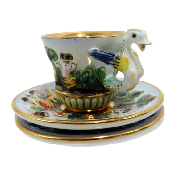 Cherubs CAPODIMONTE Demitasse CUP with Swan Handle and 2 Saucers Italy Vintage - Picture 2 of 11